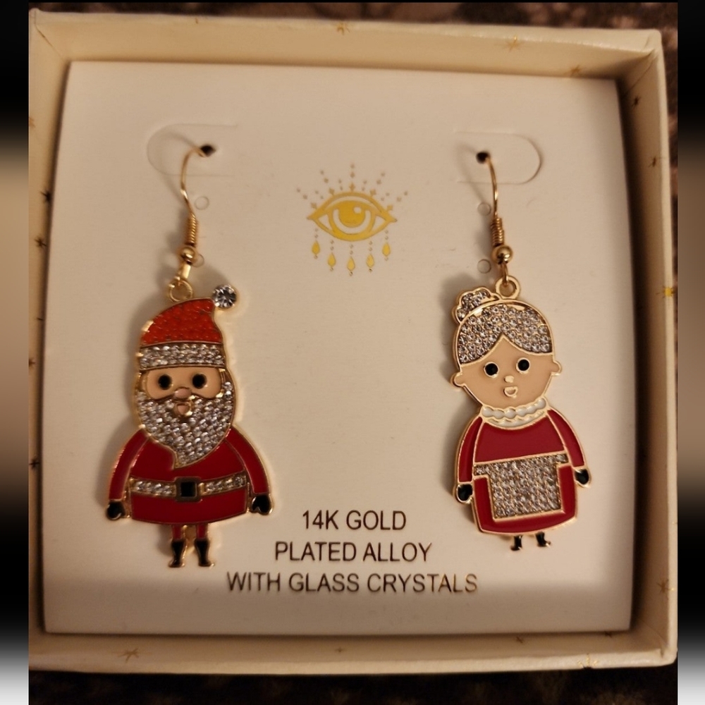 Santa and Mrs. Claus earrings. Christmas earrings